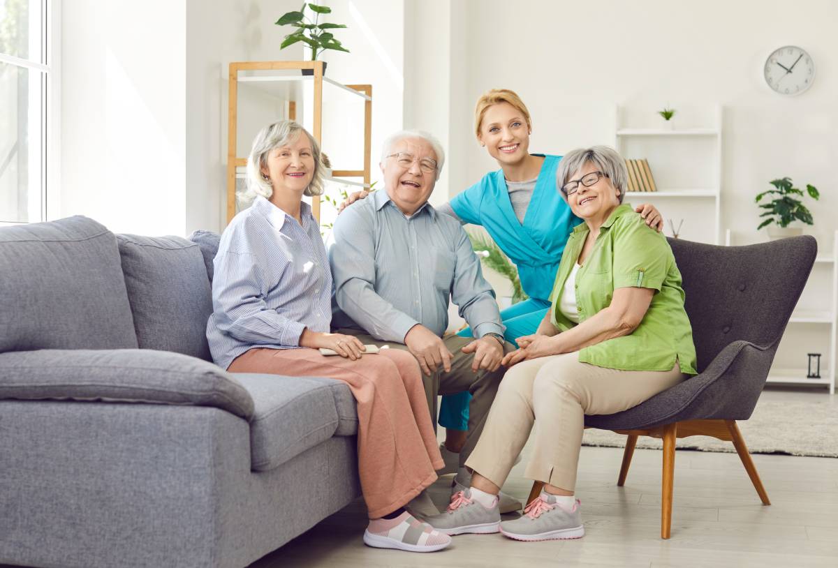 Assisted Living vs. Memory Care | The Oaks of Garden Ridge